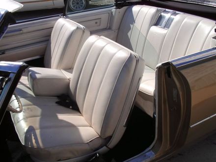 Cadillac Coupe de Ville convertible
